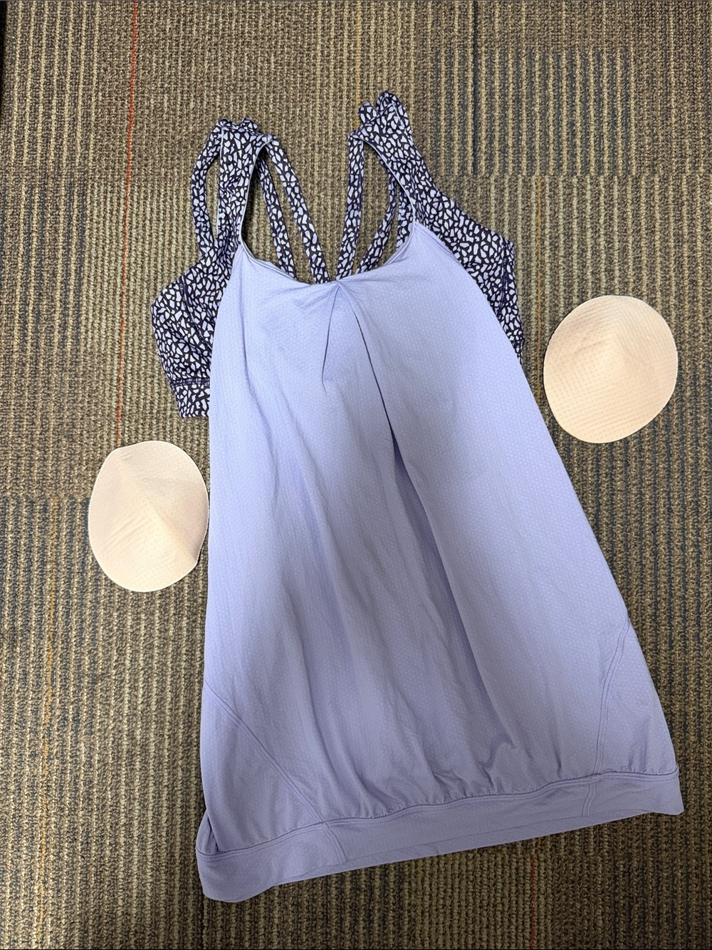 💜 lululemon athletica Lavender Tank w Attached Printed Bra Perfect Size 8 💜